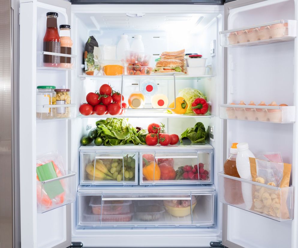 PRZECHOWYWANIE ŻYWNOŚCI w lodówce - co, gdzie i jak długo przechowywać?