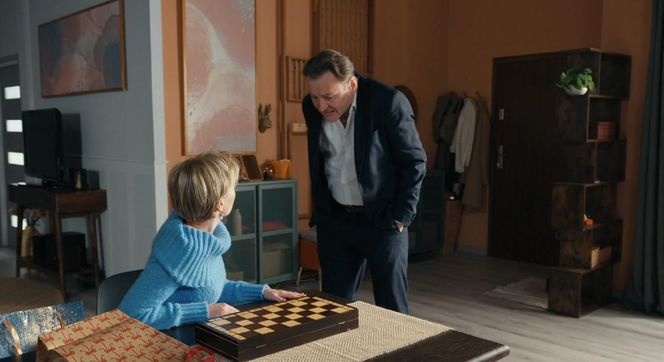 Barwy szczęścia odc. 3236. Robert Stefaniak (Paweł Ławrynowicz), Sonia (Weronika Nockowska)