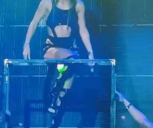 Doda zjechała Sławosza