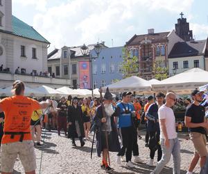 Igry 2024. Barwny korowód studentów przeszedł ulicami Gliwic