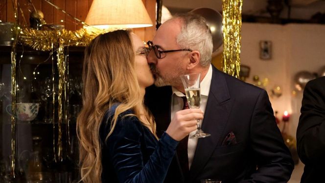 M jak miłość odc. 1858. Sylwia (Hanna Turnau), Adam Werner (Jacek Kopczyński)