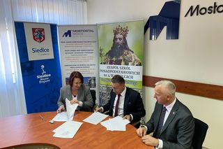 Siedlecki „Rolnik” podpisał umowę o współpracy z Mostostalem