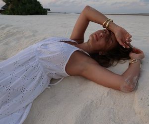 Luksusowa Julia Wieniawa na wakacjach za kilkadziesiąt tysięcy złotych. Wiemy, ile wydała