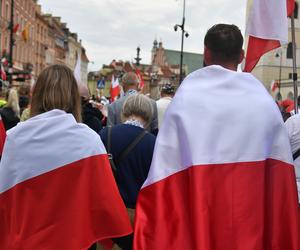 Zdjęcia z Marszu Powstania Warszawskiego