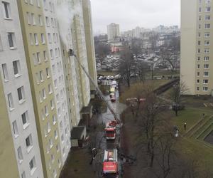 Pożar w bloku przy ulicy Łukowskiej w Warszawie