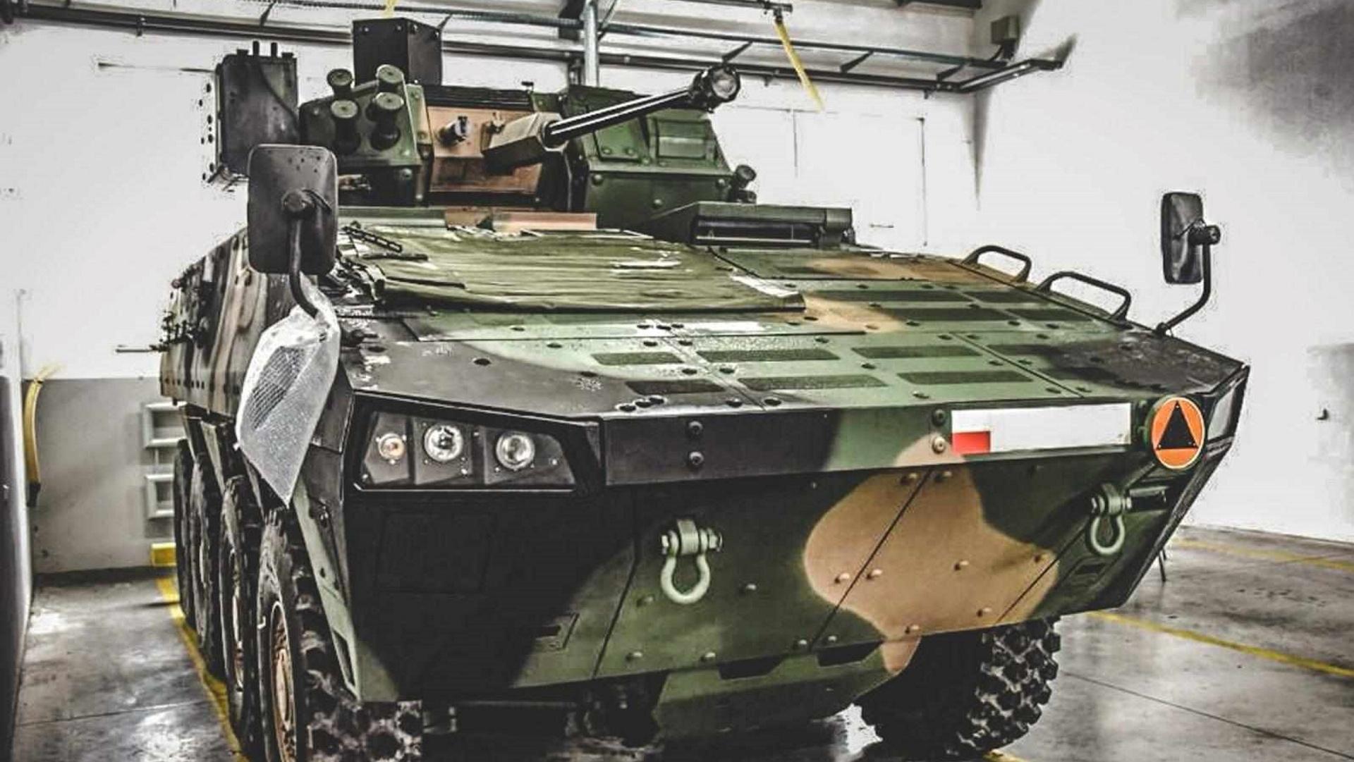  KTO Rosomak z wieżą ZSSW-30