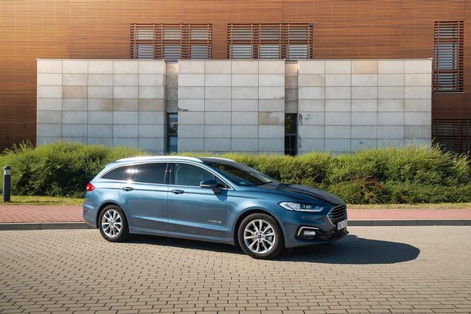 To najekonomiczniejsze Mondeo w historii. Ford Mondeo Kombi Hybrid eCVT Titanium - TEST, OPINIA