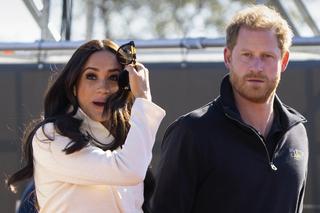 Rodzina królewska też opublikuje książkę o Meghan i Harrym?! Słodka zemsta pałacu