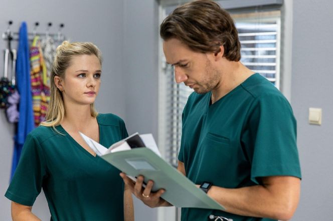 Szpital św. Anny, odcinek 6. Kaja (Ada Szczepaniak), Łukasz Wroński (Jakub Świderski)