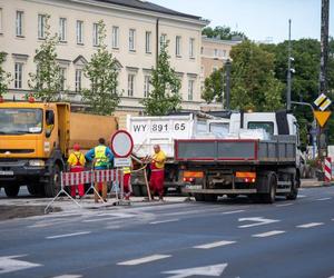 Warszawa. Prace budowlane na placu Bankowym