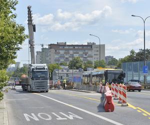 Frustracja kierowców nie ma końca! Przebudowa utrudnia życie mieszkańcom. Tak się jeździ Trasą Łazienkowską!