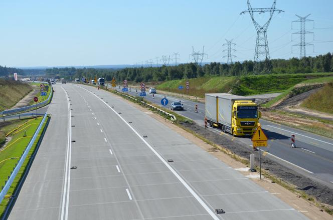 Cztery pasy ruchu do dyspozycji kierowców na budowym odcinku autostrady A1