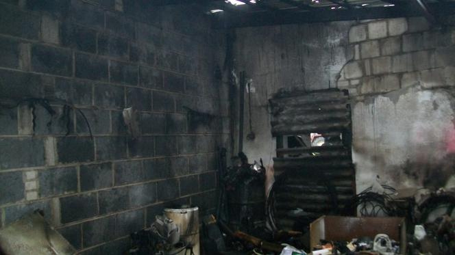 Pożar samochodu w garażu. Właściciel dostał napadu DRGAWEK! Groza koło Słupcy