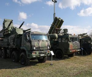 Pancyr-S1 i HQ-22