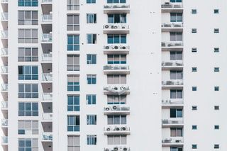 Dodatki mieszkaniowe dla policjantów idą w górę! Wiemy, ile dostają mundurowi z Pomorza