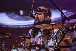 Czego słuchają fani Dream Theater przed wejściem zespołu na scenę? Mike Portnoy ujawnił!