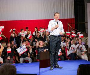 Mateusz Morawiecki: Tusk ma w sercu niemiecką flagę