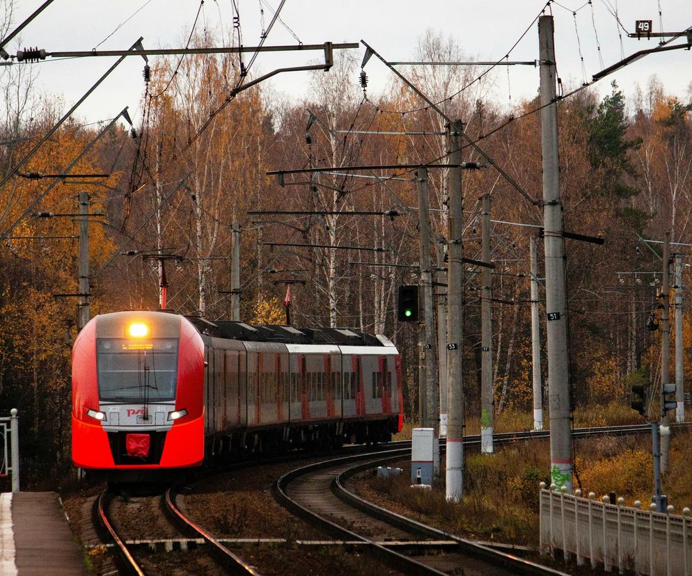 Wielkie problemy na kolei. Pociągi mają już ponad godzinę opóźnienia