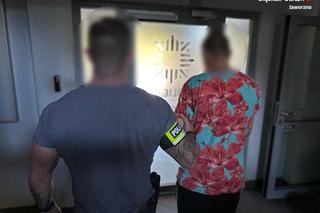 Bestie skatowały ofiary kijami i maczetami, jeden z pobitych zmarł. Jest tymczasowy areszt dla oprawców z Jaworzna 