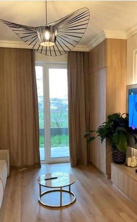 Tak mieszka Dawid Kwiatkowski. Wnętrze apartamentu zaprojektował sławny projektant