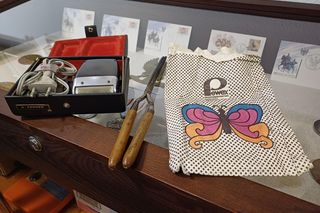 W czasach PRL Pewex to był symbol luksusu. Logo wymyśliła graficzka Elżbieta Magner. Wiele na tym zleceniu nie zarobiłam