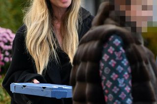 Joanna Przetakiewicz Bantleyem po pizzę