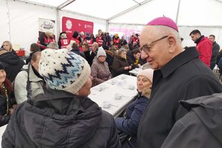 Ubodzy spotkali się na wspólnej modlitwie i posiłku