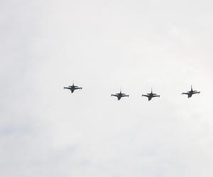 Myśliwce F16 nad Warszawą