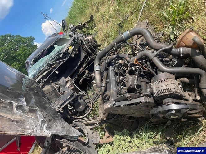 18-latek zginął w wypadku, z samochodu niewiele zostało. Tragedia pod Nidzicą