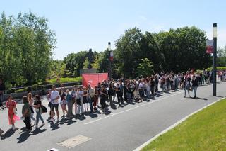 Trzeci dzień Targów Książki i Mediów VIVELO 2024. Czytelnicy wypełnili PGE Narodowy