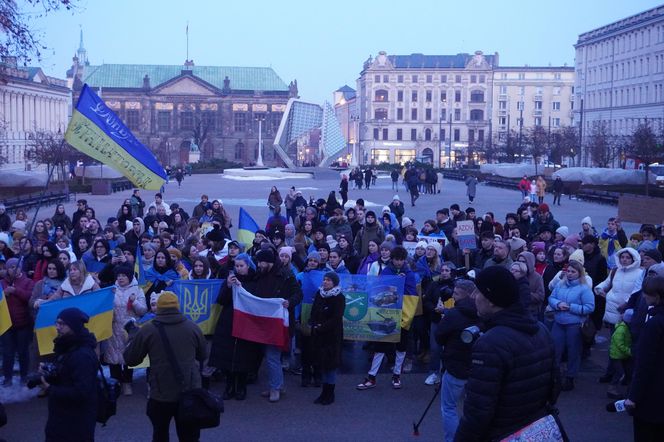 Manifestacja w trzecią rocznicę wybuchu wojny w Ukrainie