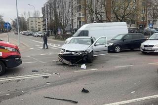 Wypadek dwóch osobówek w Białymstoku. Utrudnienia przy centrum miasta