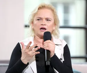 Niewiarygodne, co się stało z biustem Katarzyny Figury! Prawdziwy dramat, musiała się modlić