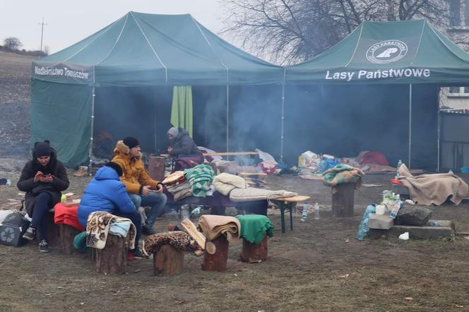 Ewakuuje ludzi z Ukrainy