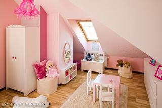 Pokoje dziecięce. Różowy pokój dla dziewczynki