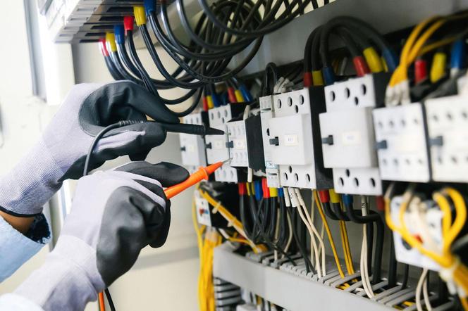 Kontrola instalacji elektrycznych w budynkach