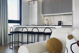 70-metrowe mieszkanie w Gdyni. Klasyczna forma z nutą romantyzmu