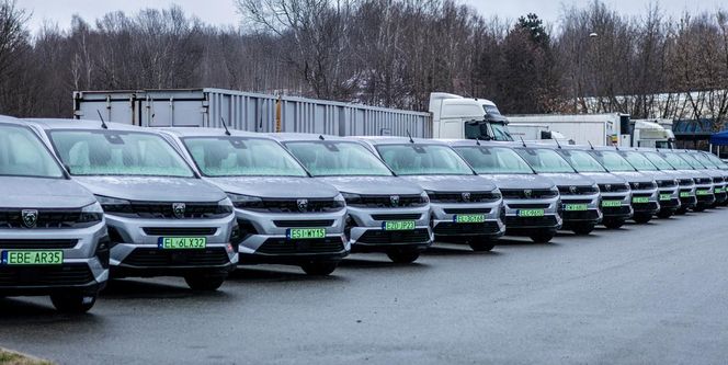 Nowe radiowozy łódzkiej policji