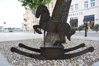 „Konik na biegunach” - nowa instalacja w Lublinie