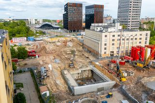 Pod Łodzią powstaje podziemne miasto. To tunele kolejowe z przystankami. Oto plac budowy niedaleko dworca Łódź Fabryczna