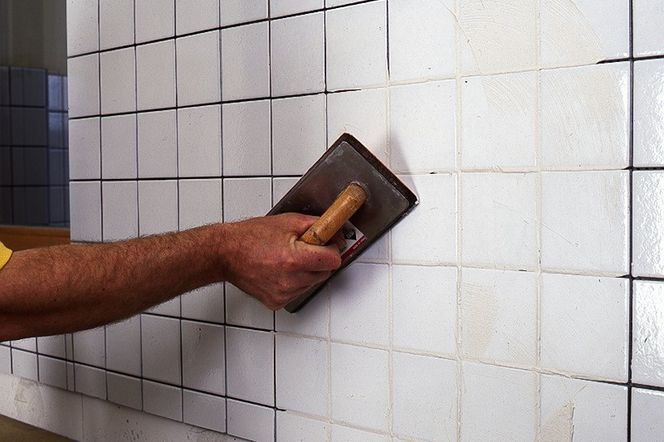 Fugowanie płytek ceramicznych
