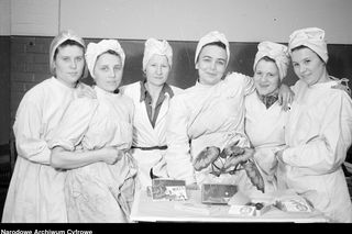 QUIZ PRL. Tak świętowano Dzień Kobiet w Polsce Ludowej