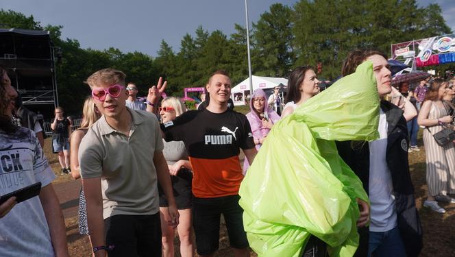 Kortowiada 2024. Drugi dzień koncertów na plaży przyciągnął tłumy. Zobacz zdjęcia!