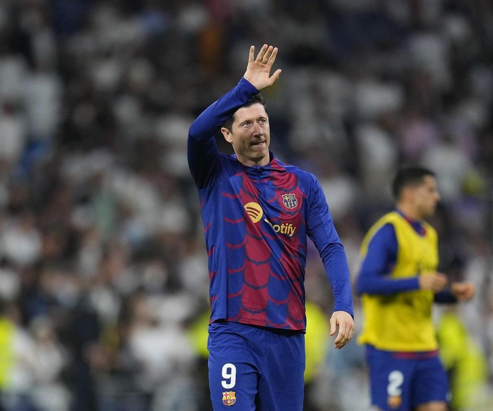 FC Barcelona - Valencia Relacja na żywo. Trzy gole, babole i czerwona kartka dla bramkarza w 45 minut! Szalony wieczór w Barcelonie