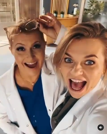 Na dobre i na złe. Alina Fisher (Katarzyna Skrzynecka), Agata (Emilia Komarnicka-Klynstra) 