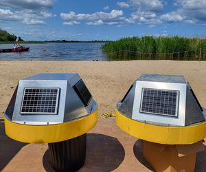 Specjalne boje na jeziorze Dąbie