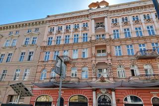 Kamienice w centrum Bydgoszczy potrzebują remontu. Gdzie prace już ruszyły, a gdzie tynk wciąż sypie się ze ścian?