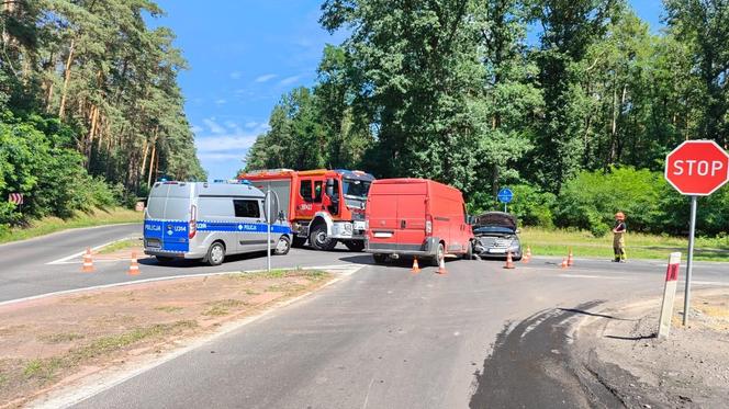 ​Jedna osoba w szpitalu po wypadku w Krzyżowcu niedaleko Leszna