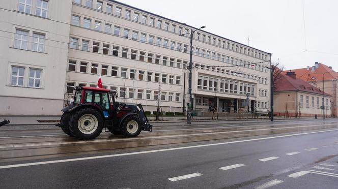 Protest rolników w Olsztynie 21 lutego. Co dzieje się w centrum?