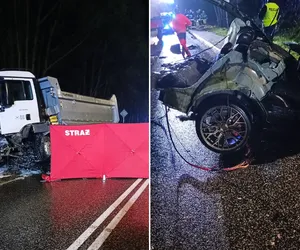 BMW roztrzaskało się na ciężarówce, nie żyją cztery osoby. Kierowca osobówki nie miał uprawnień